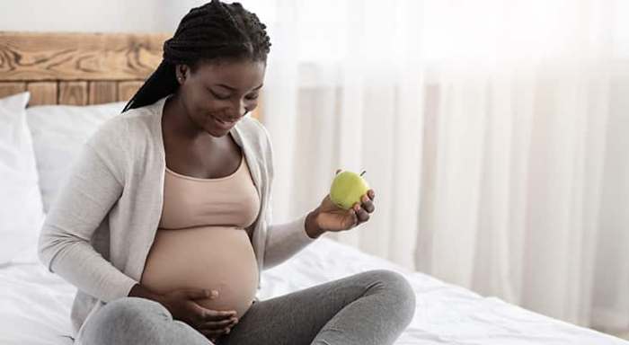 why-am-i-losing-weight-while-pregnant-causes-and-concerns